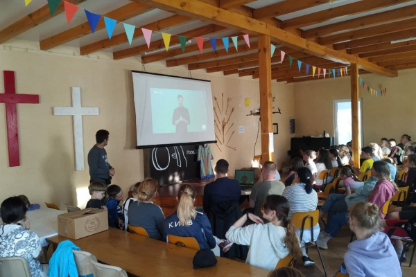 More of God’s Word for Deaf Ukrainians